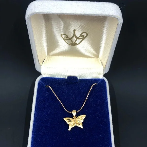 14K gold Butterfly pendent - Picture 6 of 11